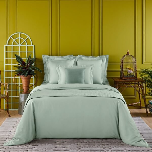 Triomphe King Duvet Cover (240cm x 220cm)