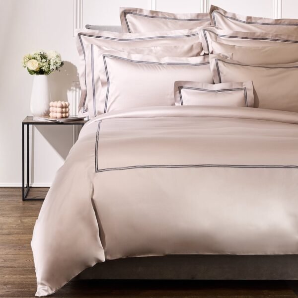 Pendle Emperor Flat Sheet (356cm x 292cm)