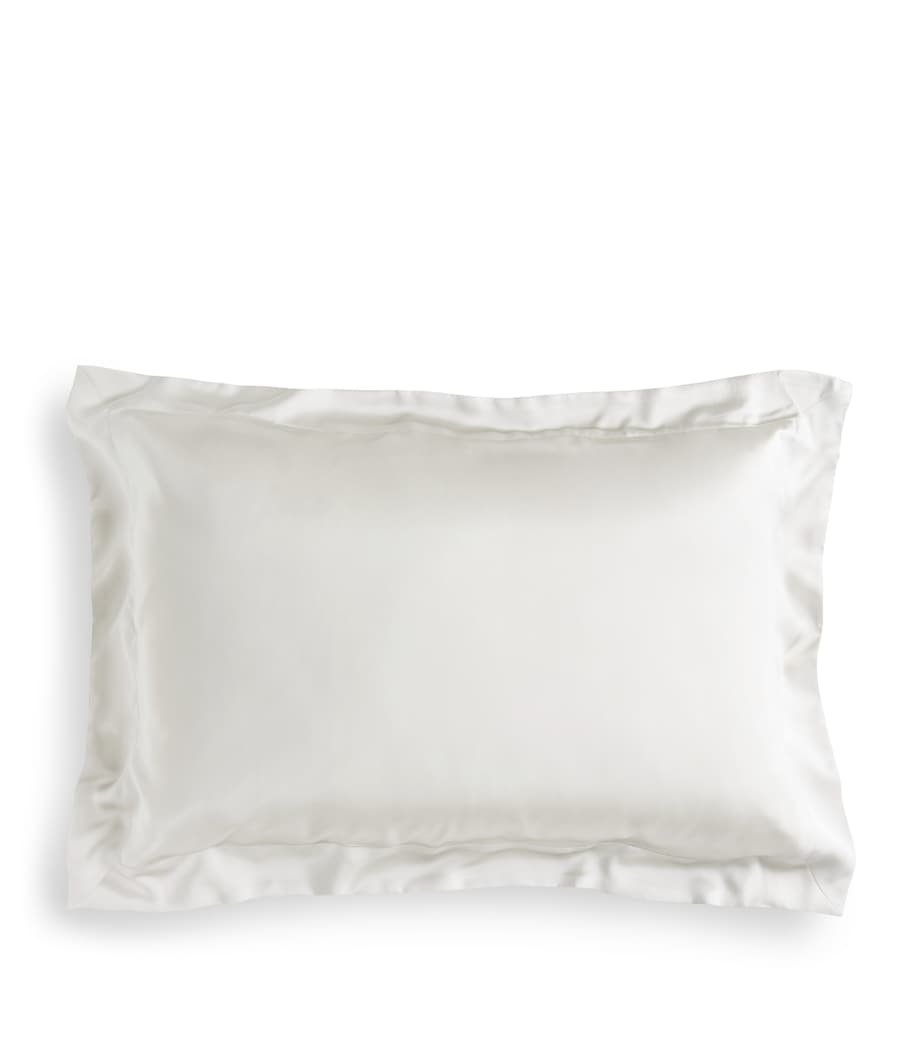dd32e9d07776025c814e069b08fb4ff2 Silk Oxford Pillowcase (50cm x 75cm) - Image 1